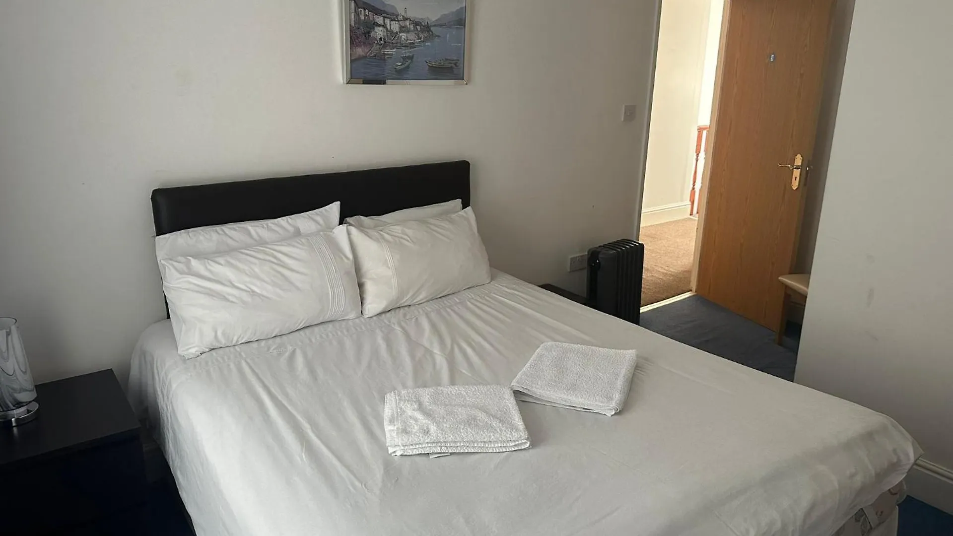 3 Luxury En-Suite Bedrooms Cardiff United Kingdom